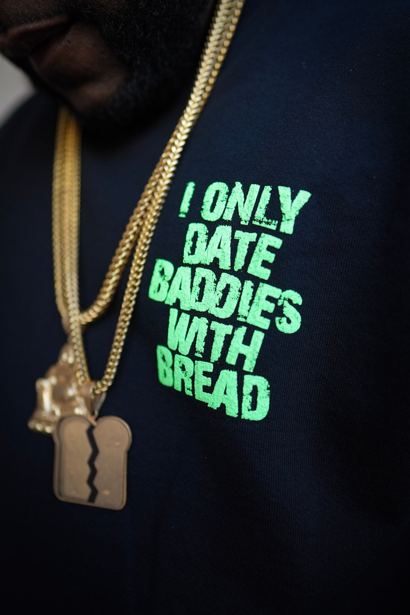 “I Only Date Baddies With Bread” Shirt